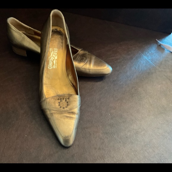 SALVATORE FERRAGAMO FLATS - Picture 1 of 3